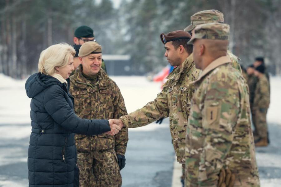 На саммите НАТО Латвию интересует укрепление восточного фланга - министр