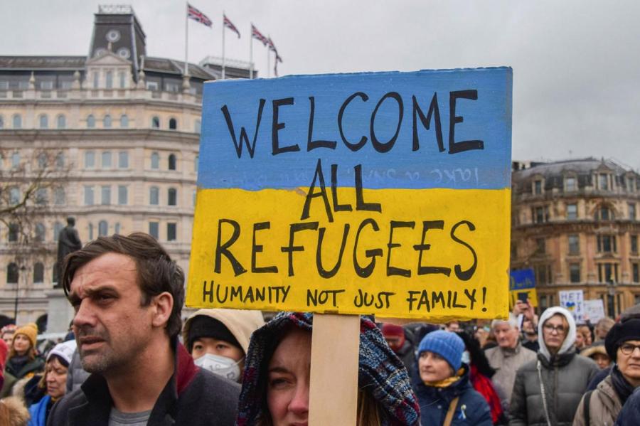 The Times критикует недостаток помощи украинским беженцам в Англии (ВИДЕО)