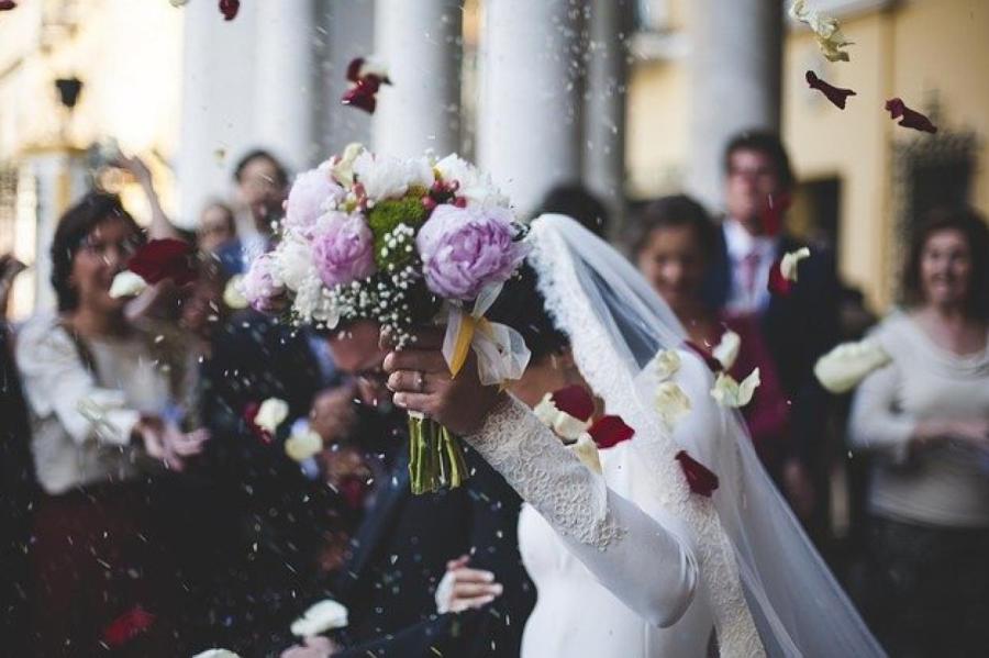 Свадьбы не будет: московский сводник зарабатывает 10 тысяч евро на обмане невест