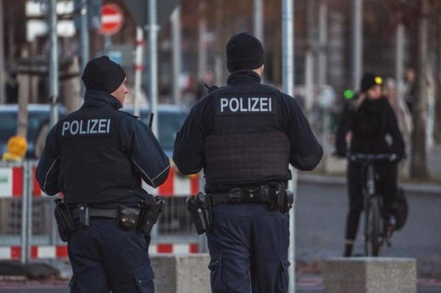 В Баварии мужчина расстрелял трех человек в жилом доме