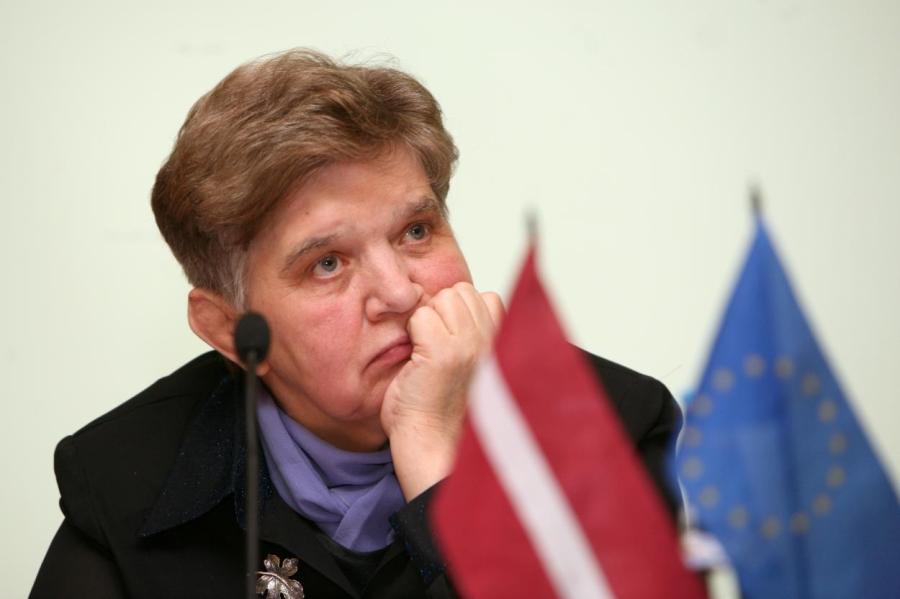 Гордиться и стыдиться – деятель Атмоды рассказала, что делать русским в Латвии