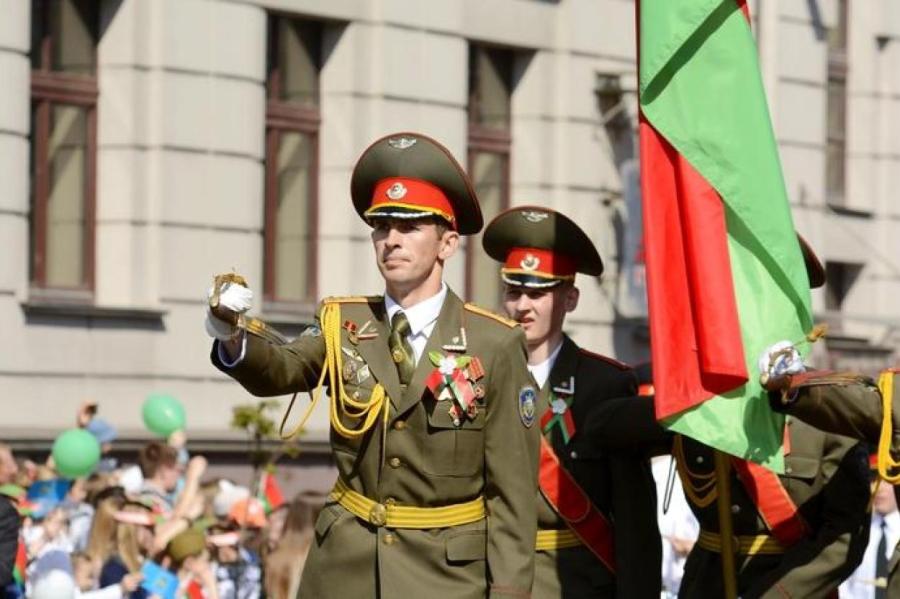 Им что, платят за это? Латыши хвалят Белоруссию - экс-министр МВД обескуражена
