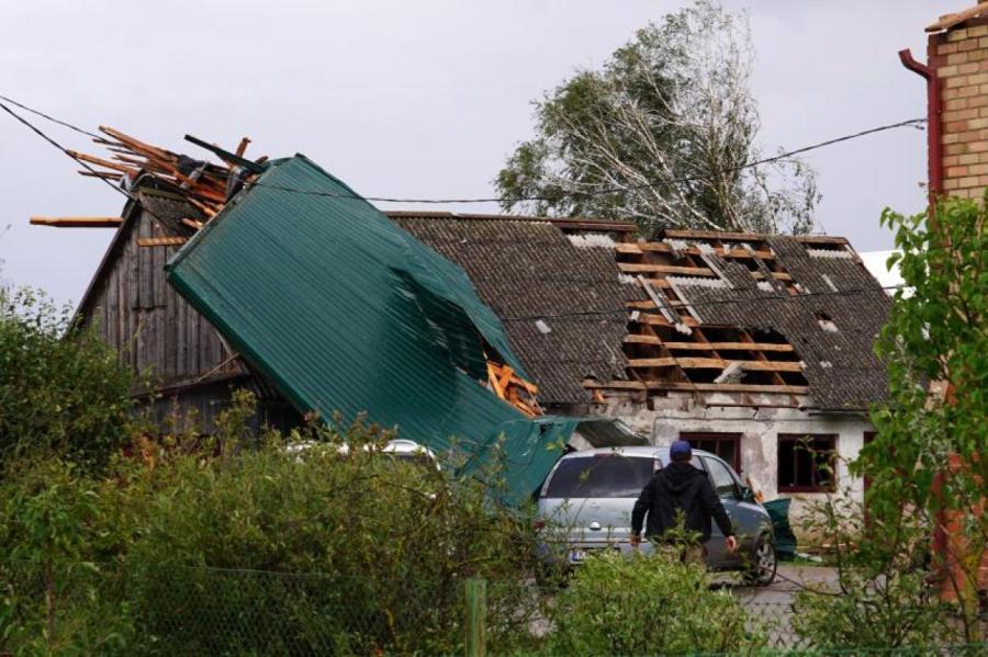 Буря «наломала дров» на 7 млн евро. Самоуправления требуют их с государства