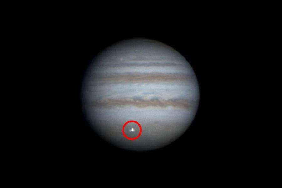 Юпитер пережил столкновения планетарного масштаба (ВИДЕО)