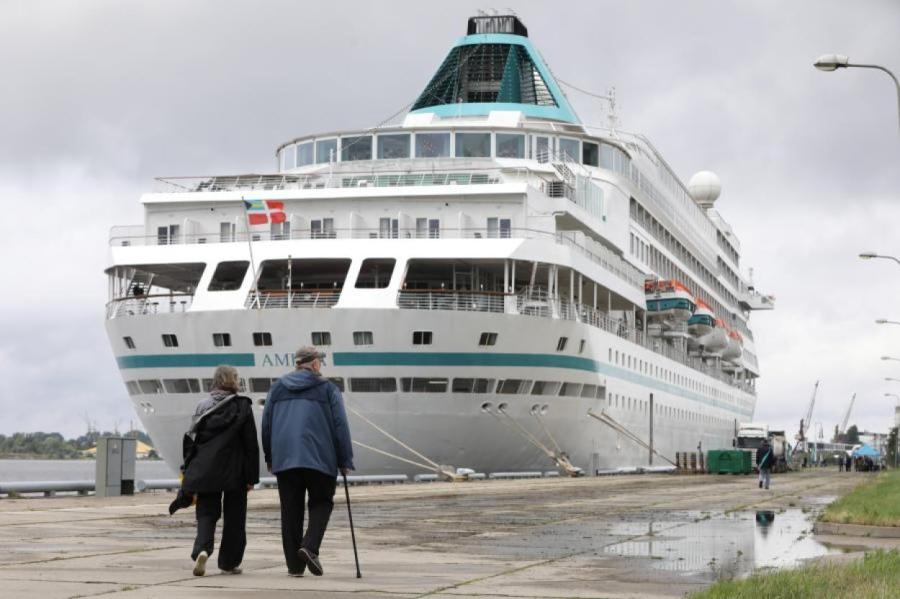 Рижский порт уже принял на 2% больше круизных пассажиров, чем за прошлый сезон