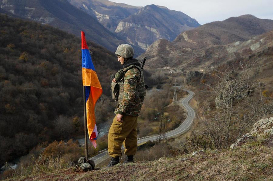 Армения заявила о необходимости международного вмешательства в Карабахе