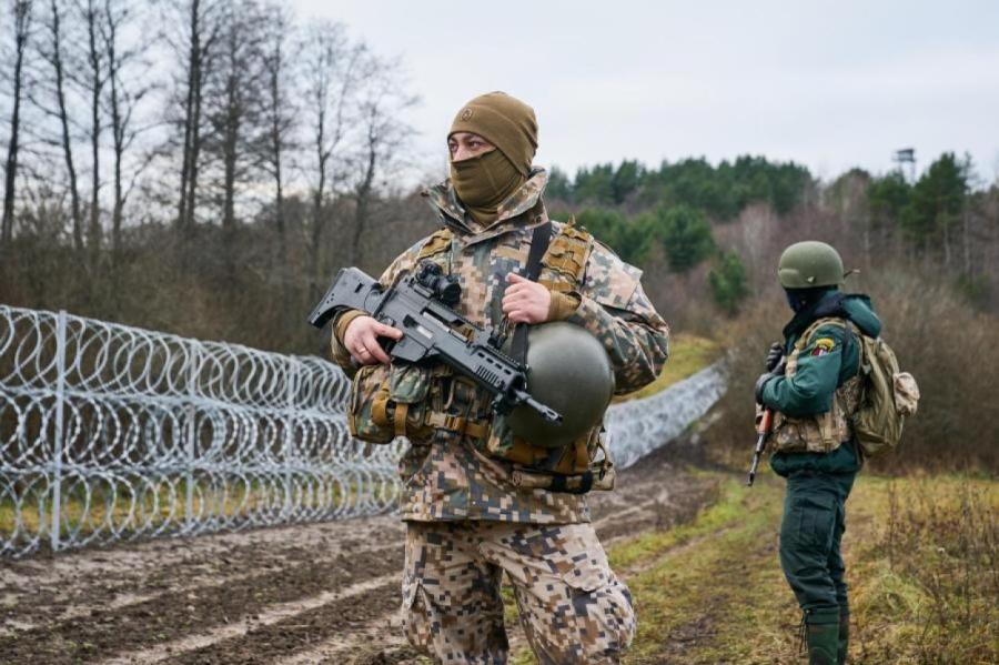 В конце недели предотвращено почти 300 попыток проникнуть в Латвию из Белоруссии