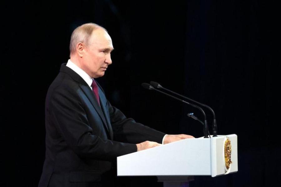 Карантин перед встречей с Путиным сократили до пяти дней - СМИ
