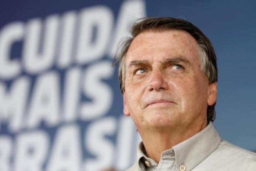 Бразильский суд запретил Болсонару участвовать в выборах