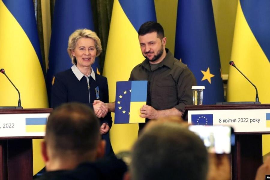 Завтра Украину могут позвать в ЕС (ВИДЕО)