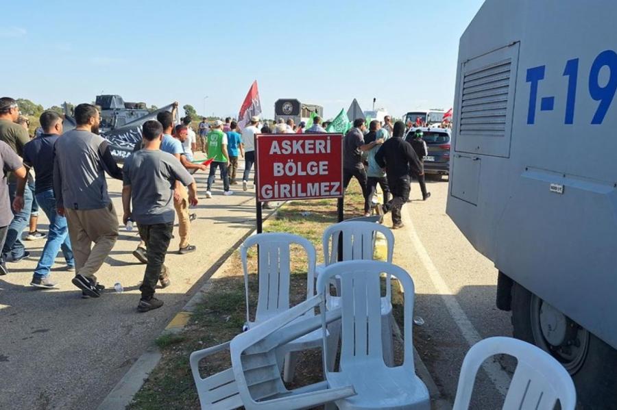 Протестующие в Турции попытались ворваться на авиабазу США