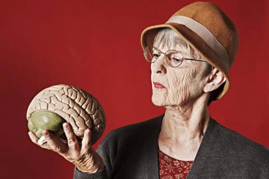 4 привычки, которые сохранят ваш ум ясным до старости