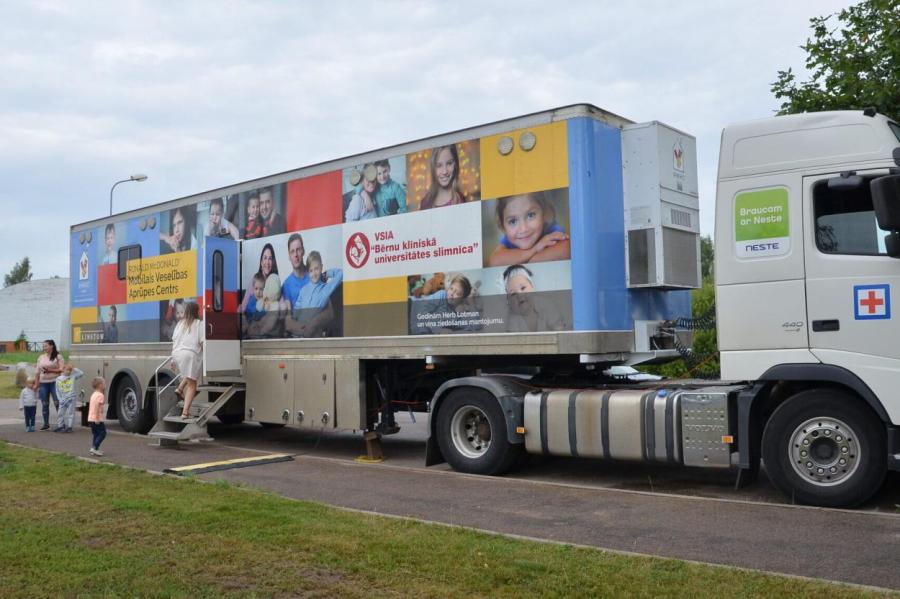 Мобильная поликлиника для детей едет в регионы