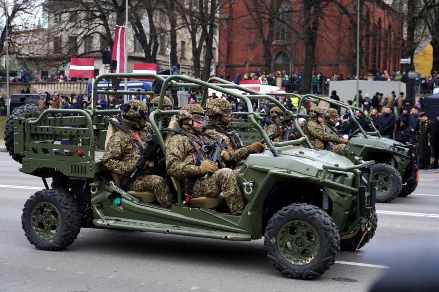 В Риге прошел парад с участием союзных войск (ФОТО)