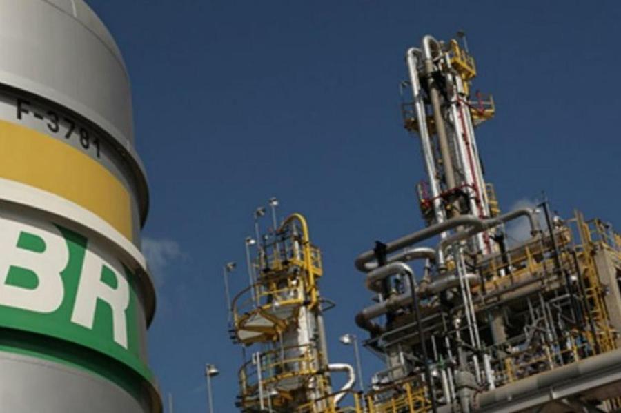 Нефтяная Petrobras ежегодно инвестирует в добычу 20+ миллиардов долларов (ВИДЕО)