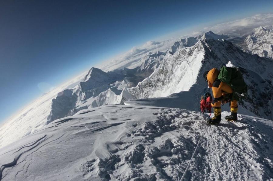 Рекордное число альпинистов погибло в 2023 году на Эвересте