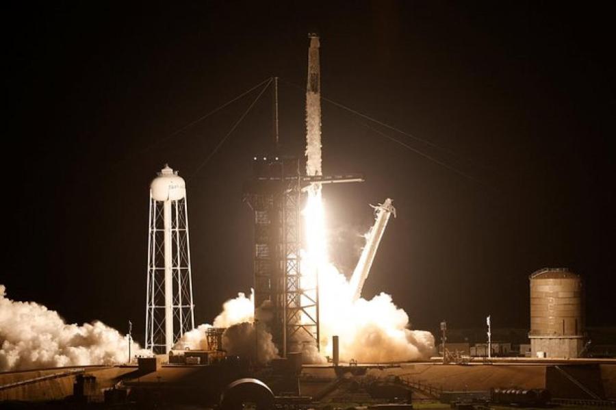 SpaceX несколько раз подряд не смогла запустить Falcon 9
