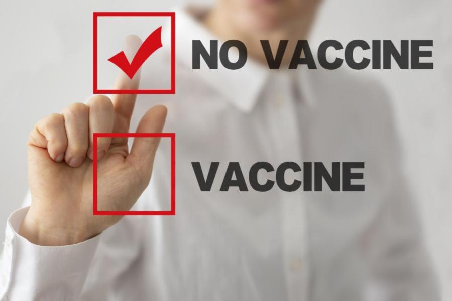 В Латвии уже уничтожили около двух миллионов доз вакцин