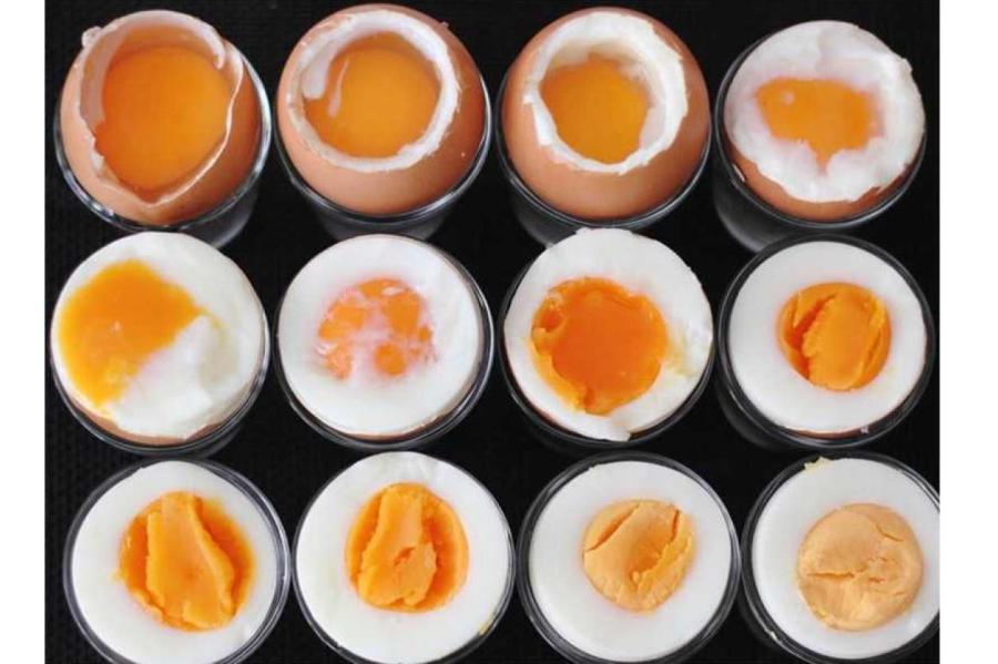 Как правильно варить яйца, чтобы они легко чистились: главные лайфхаки