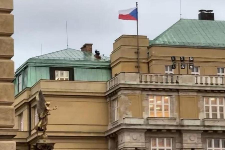 Стрельба в Праге: студенты из Латвии не пострадали и находятся в безопасности
