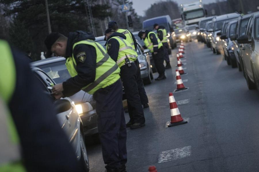 С сегодняшнего дня полиция будет работать на дорогах в усиленном режиме