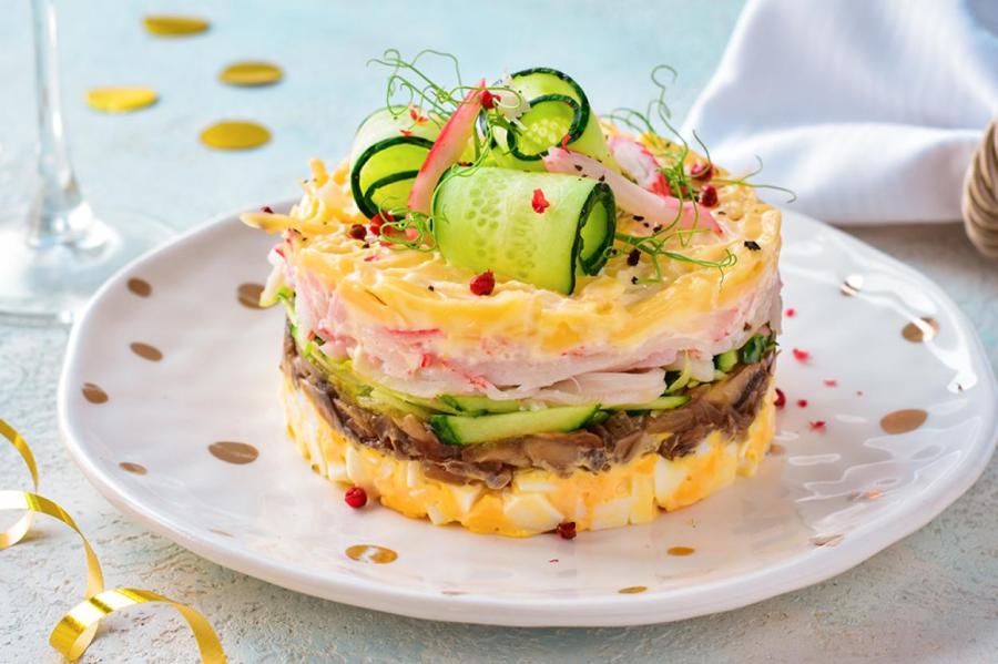 Салат из крабовых палочек с шампиньонами – пошаговый рецепт приготовления с фото