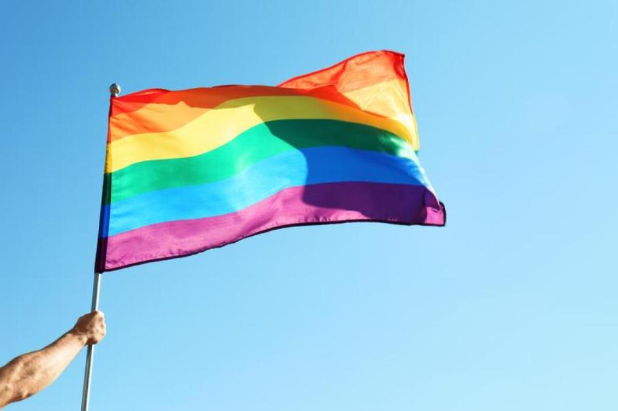 В Латвии гораздо хуже относятся к гомосексуалистам, чем в среднем по ЕС