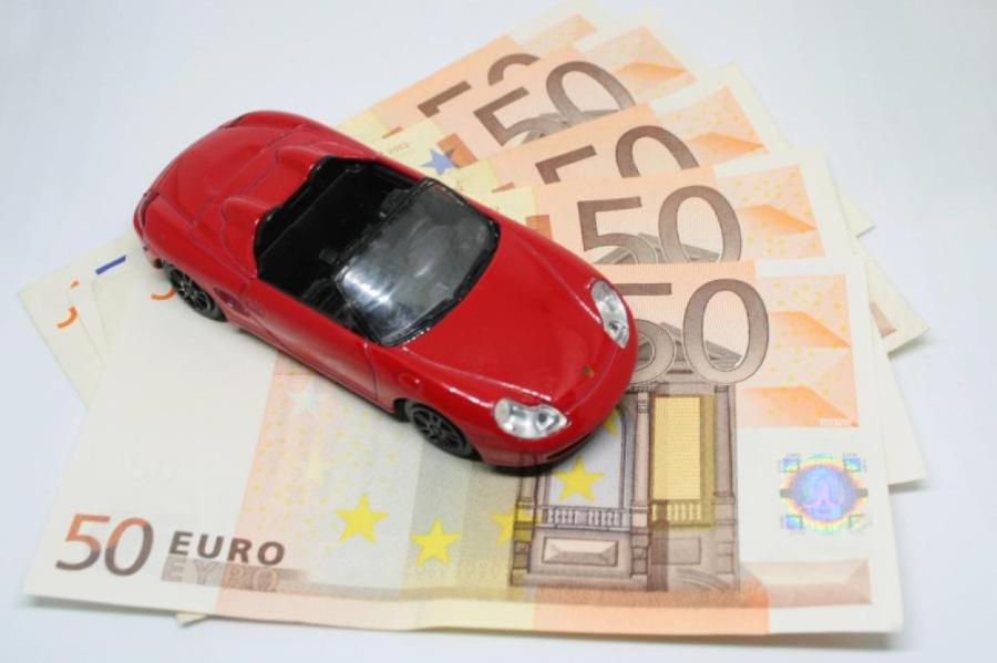 Автоводитель из Латвии совершил в Нидерландах ДТП на два миллиона евро