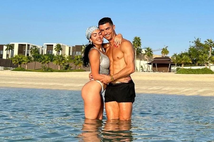 Блогер из Венесуэлы заявила, что у нее был секс с Роналду. Спорт-Экспресс