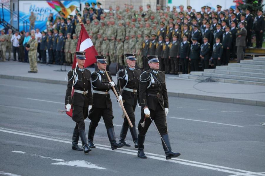 Даже эстонцы победят: армия Латвии оказалась самой слабой в регионе – рейтинг