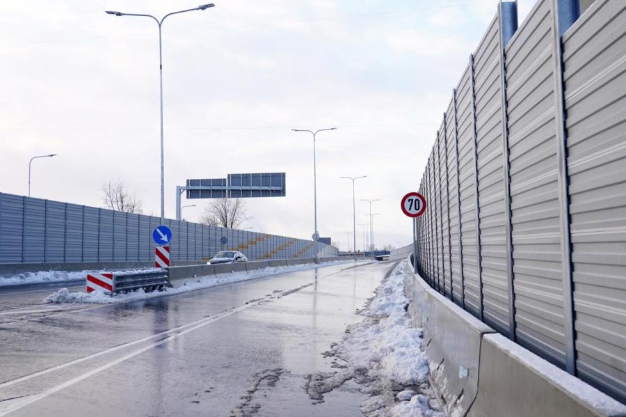 В центре Риги запретят движение грузовиков
