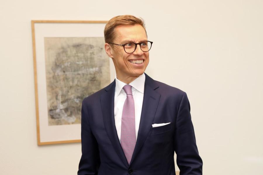 Стубб побеждает в первом туре президентских выборов в Финляндии