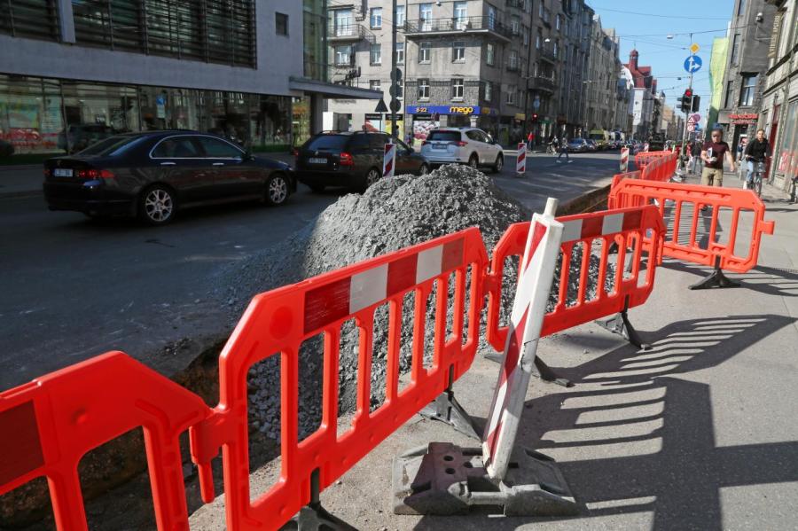 Зря жаловались: нарушений в ремонте улиц Риге не нашли