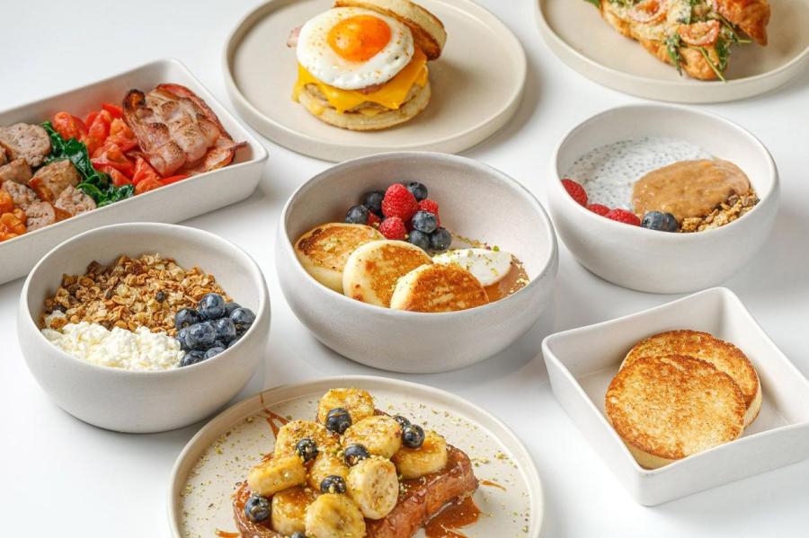 Полезный завтрак: 10 продуктов, которые должны быть на столе утром