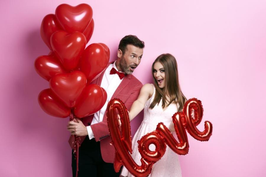 Опрос: 70% латвийцев нравится получать поздравления в День святого Валентина