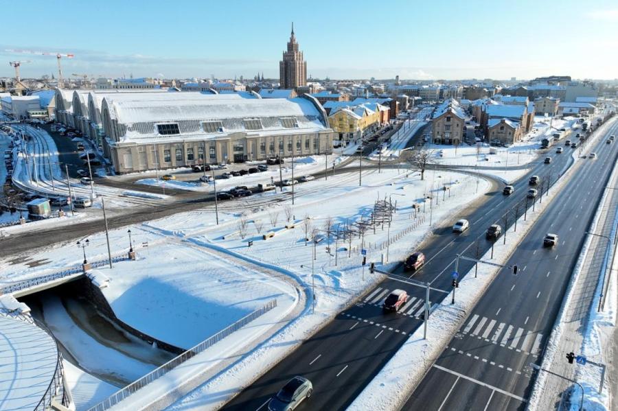 В центре Риги опять вводят ограничения движения транспорта: где и когда