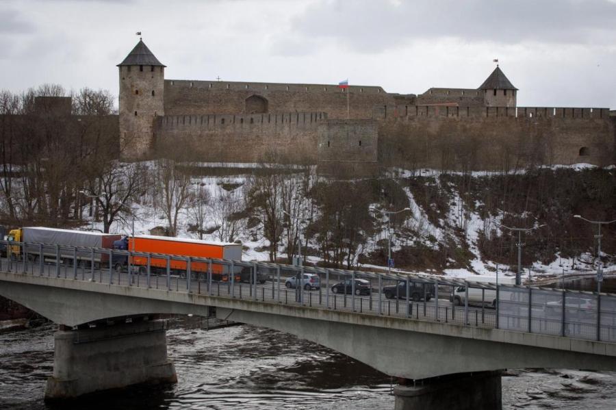 Эстония уточнила сообщения о возможном закрытии границы с РФ