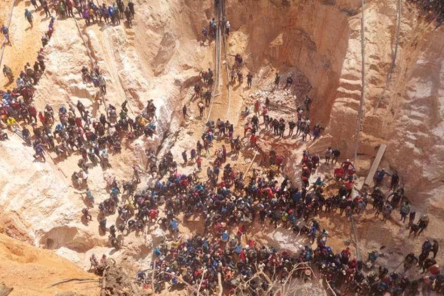 В Венесуэле 14 человек погибли при обрушении незаконного золотого рудника