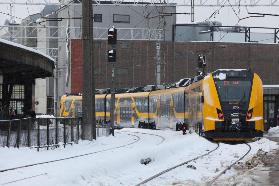 Škoda утверждает, что починила все новые поезда, сломавшиеся на рельсах Латвии