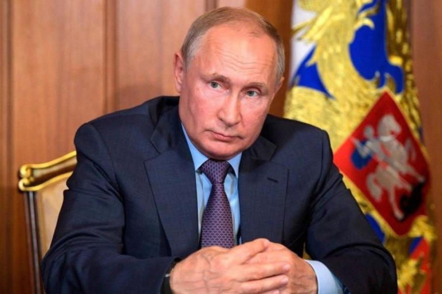 «Люди Путина»: в интернет выложили бесплатную книгу о президенте РФ