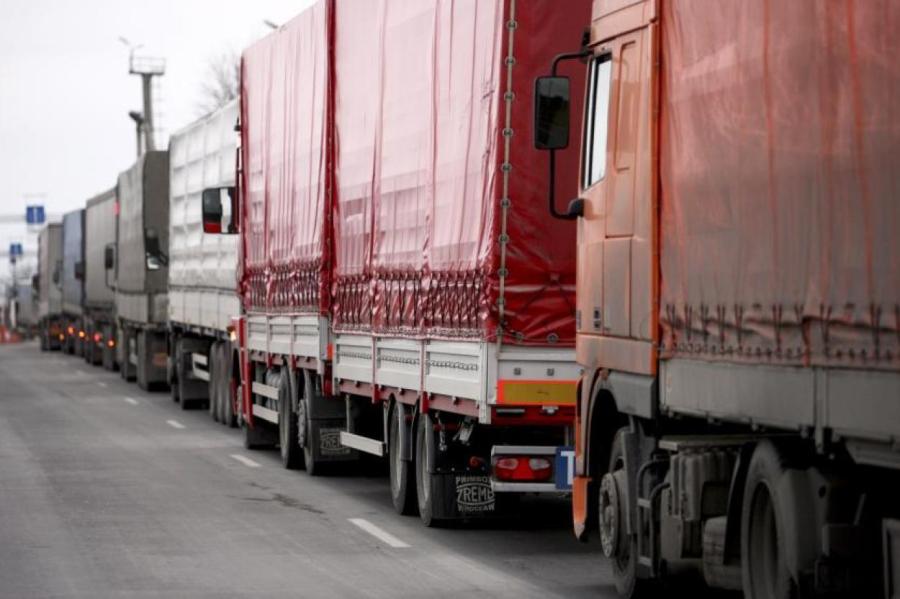 40 часов на границе: на погранпунктах Литвы и Беларуси растут очереди грузовиков