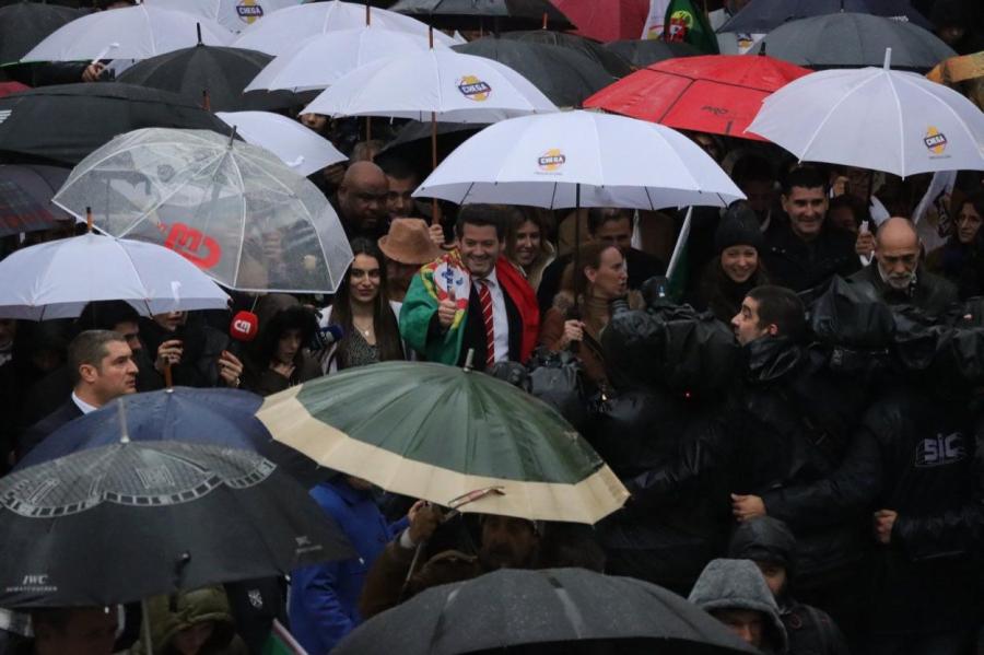 В Португалии социалисты потеряли абсолютное большинство