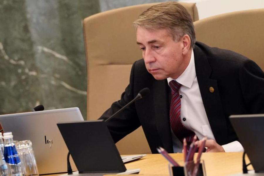 Министр благосостояния пообещал увеличить пенсии жителям Латвии, но не всем