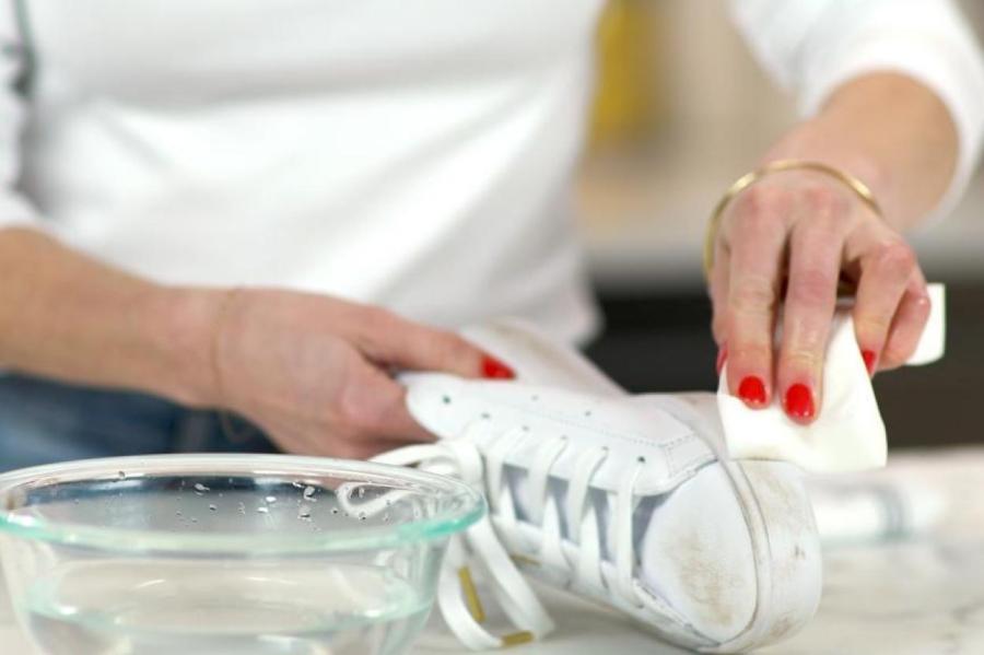 Как почистить белую обувь из ткани