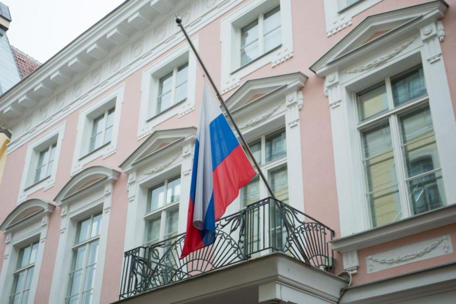 Эстония высылает сотрудника российского посольства