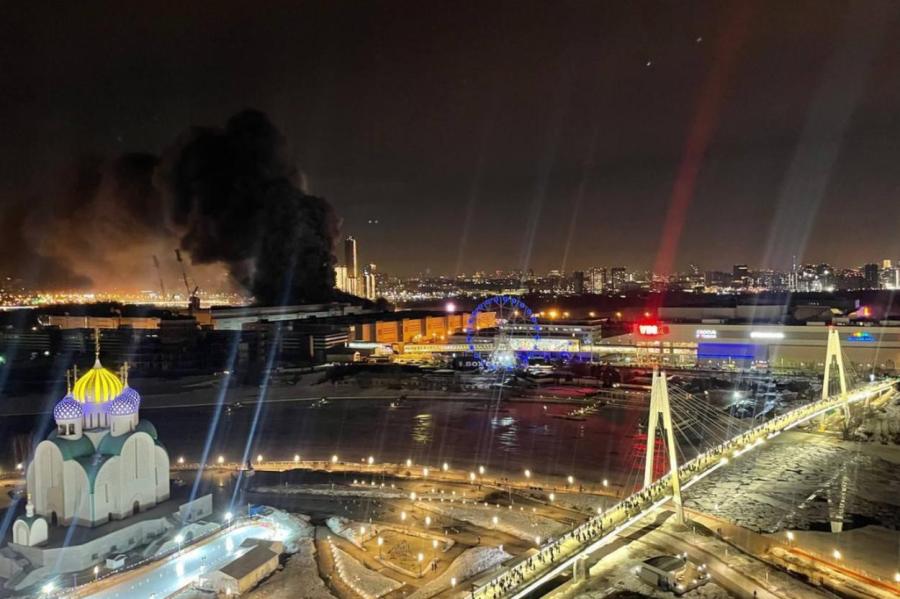 Теракт в Москве: посетителей концерта расстреливали в упор; много жертв