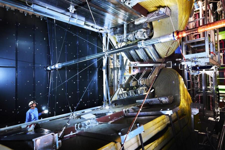 Физики поймали неуловимое 4D-привидение в ускорителе частиц ЦЕРН
