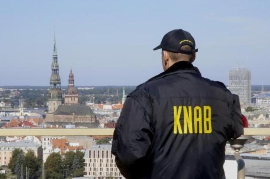 KNAB раскрыл зарплаты своих оперативных сотрудников