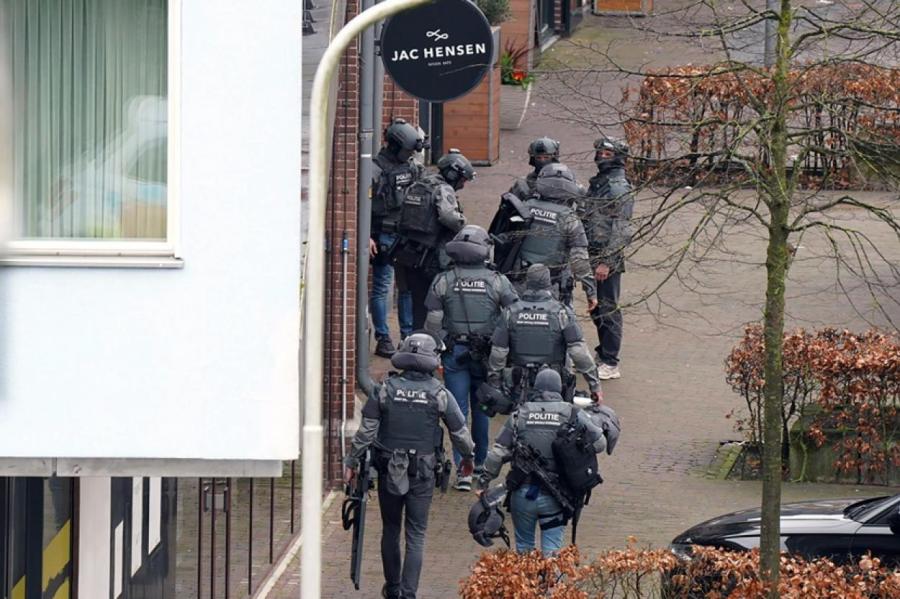В нидерландском городе Эде произошел захват заложников
