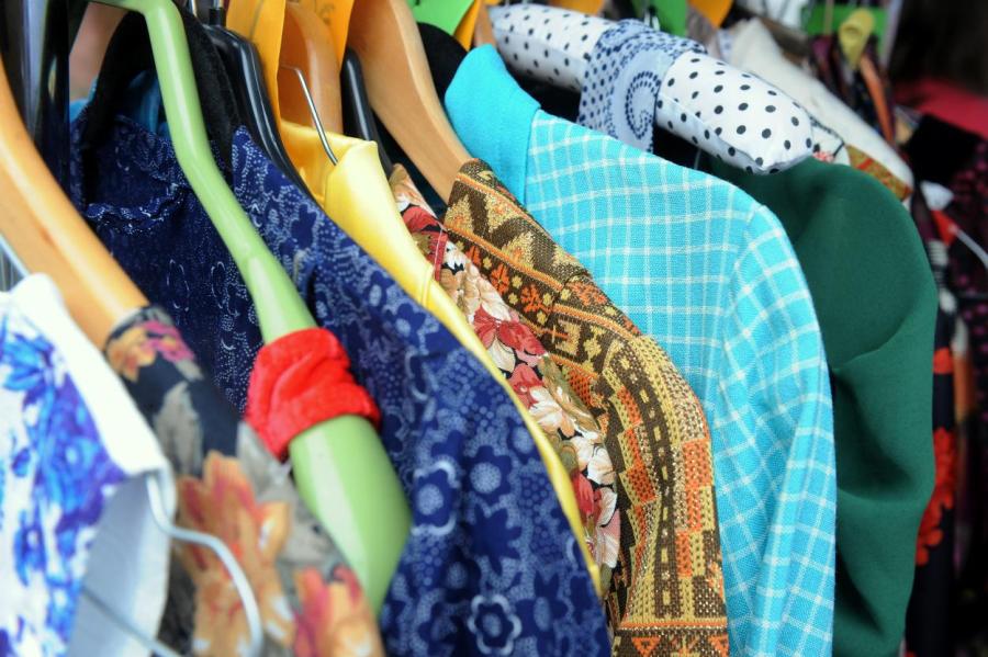 Налог на текстиль: станет ли дороже одежда из секонд-хенда?